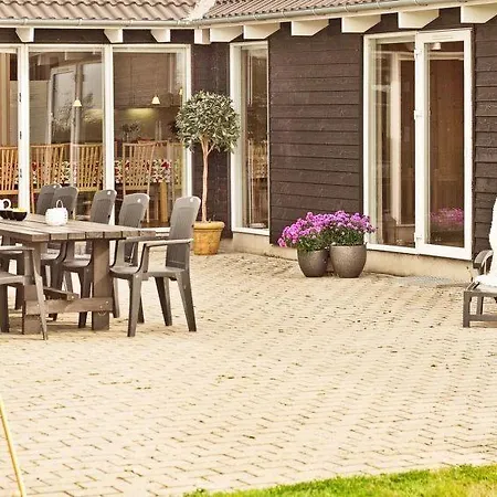 Sildestrup Sleeps 24 Pool Wifi Ferienhaus Bøtø By